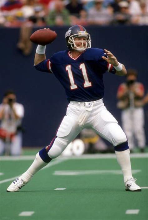 Phil Simms .